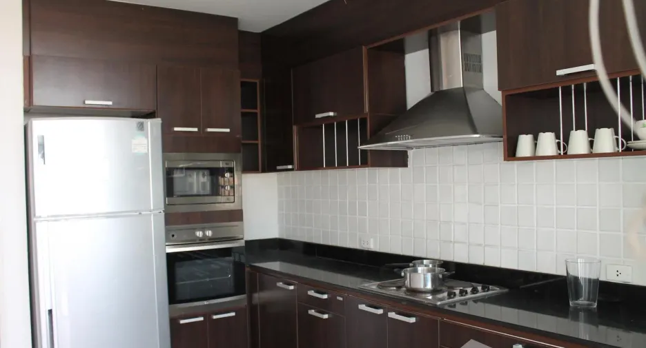 For rent 4 bedrooms apartment in Sathon, Bangkok