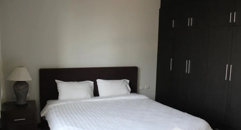 For rent 4 bedrooms apartment in Sathon, Bangkok