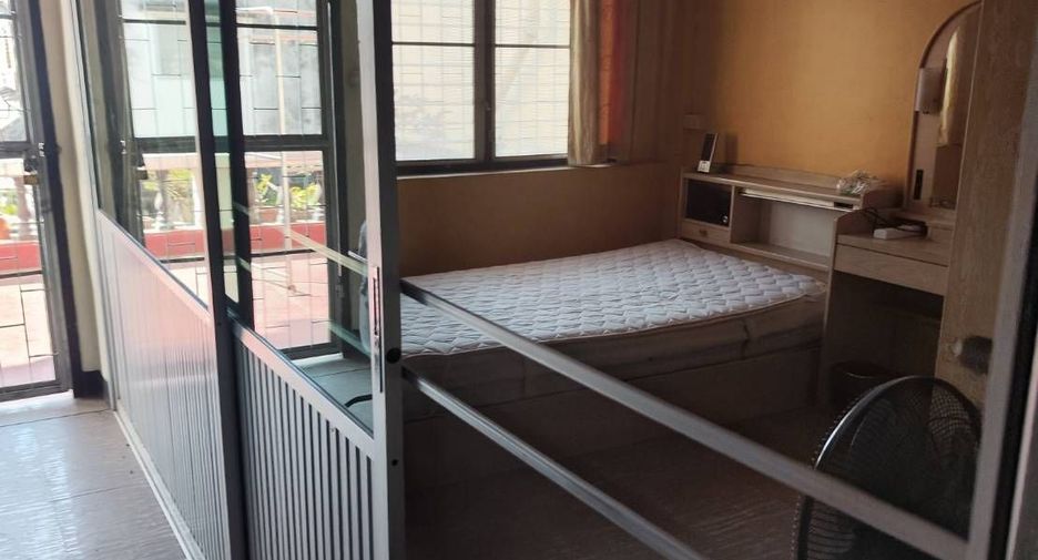 Local comercial en venta de 7 habitaciones en Mueang Chiang Mai, Chiang Mai
