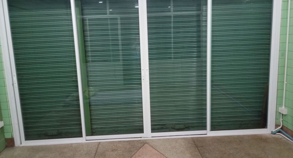 Local comercial en venta de 7 habitaciones en Mueang Chiang Mai, Chiang Mai