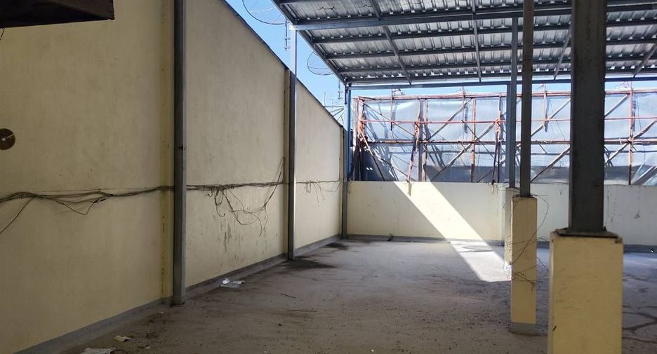 Local comercial en venta de 7 habitaciones en Mueang Chiang Mai, Chiang Mai