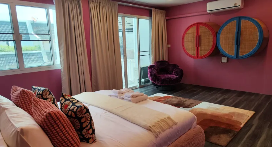 For rent 4 bedrooms house in Sathon, Bangkok