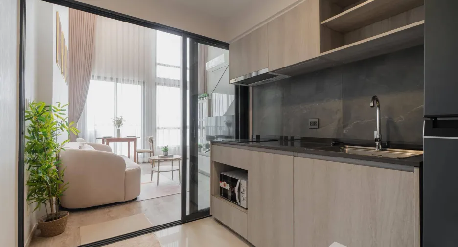 For rent 1 bed condo in Watthana, Bangkok