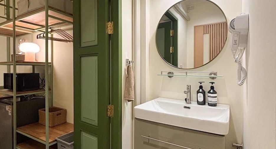 For sale 3 bedrooms townhouse in Samphanthawong, Bangkok