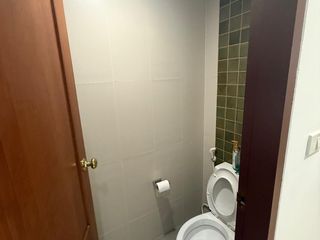 For rent 2 bedrooms retail Space in Samphanthawong, Bangkok