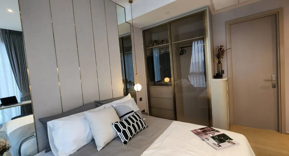 For sale and for rent 2 bedrooms condo in Huai Khwang, Bangkok