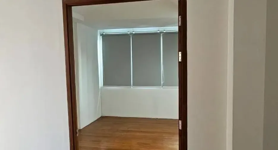 Casa en alquiler de 3 habitaciones en Bang Sue, Bangkok