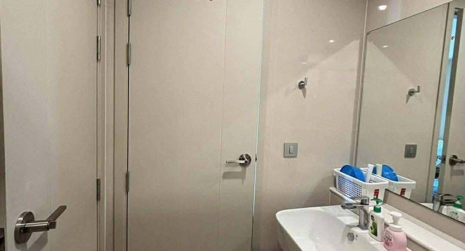 For rent 1 bed condo in Mueang Samut Prakan, Samut Prakan