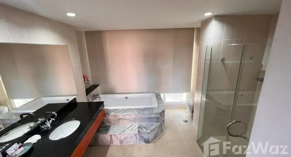 For sale and for rent 2 bedrooms condo in Mueang Phuket, Phuket