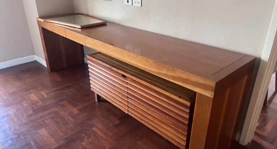 For rent 2 bedrooms apartment in Yan Nawa, Bangkok