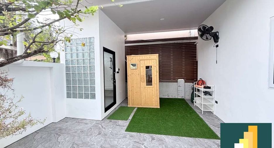 À vendre 5 chambres maison à East Pattaya, Pattaya