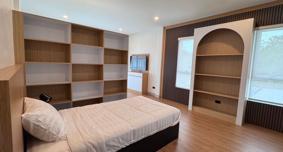 À vendre 5 chambres maison à East Pattaya, Pattaya