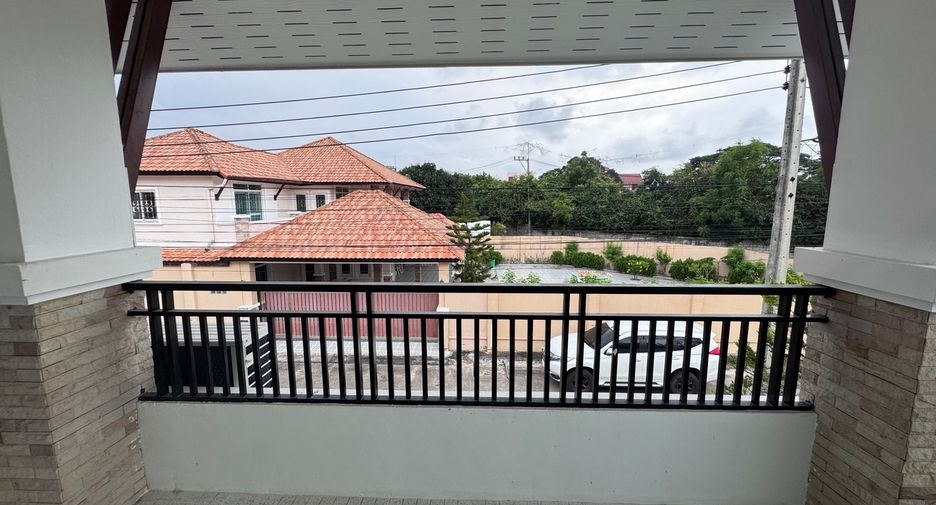 À vendre 5 chambres maison à East Pattaya, Pattaya