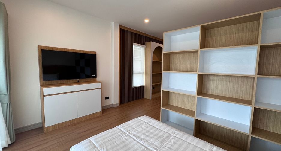 À vendre 5 chambres maison à East Pattaya, Pattaya