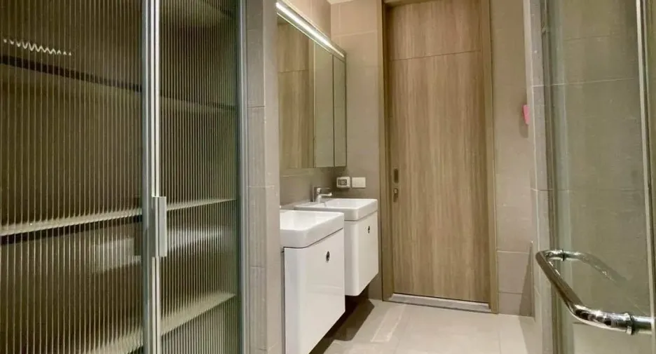 For rent 3 ベッドルーム condo in Pathum Wan, Bangkok