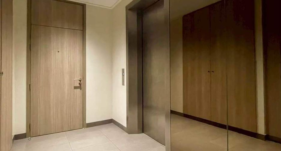 For rent 3 ベッドルーム condo in Pathum Wan, Bangkok