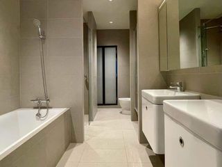 For rent 3 bedrooms condo in Pathum Wan, Bangkok