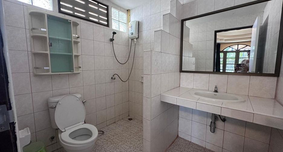 For rent 3 bedrooms house in Mueang Phuket, Phuket
