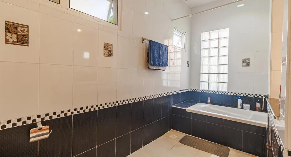 Villa zum Kauf mit 3 Zimmer in Kathu, Phuket