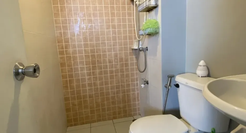 For sale studio condo in Mueang Chon Buri, Chonburi