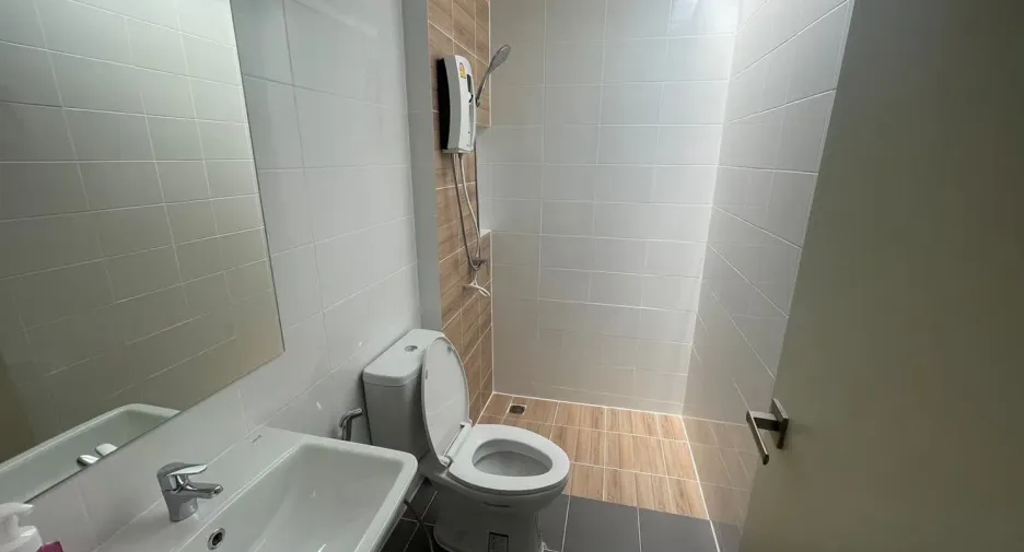 For rent 3 bedrooms townhouse in Bang Kruai, Nonthaburi