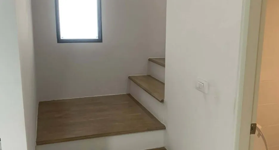For rent 3 bedrooms townhouse in Bang Kruai, Nonthaburi