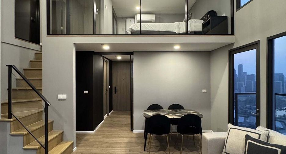 For rent 3 bedrooms condo in Huai Khwang, Bangkok