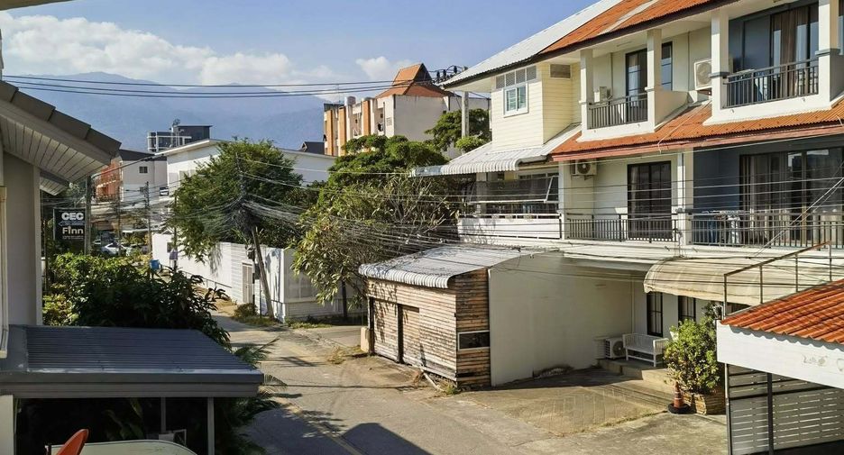 For sale 9 bedrooms retail Space in Mueang Chiang Mai, Chiang Mai