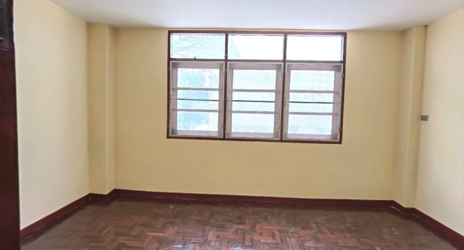 Reihenhaus zum Kauf mit 4 Zimmer in Mueang Chiang Mai, Chiang Mai