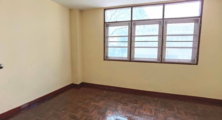 Reihenhaus zum Kauf mit 4 Zimmer in Mueang Chiang Mai, Chiang Mai
