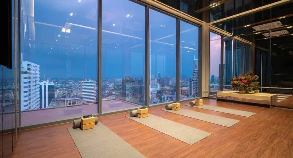 For rent and for sale 3 bedrooms condo in Khlong Toei, Bangkok