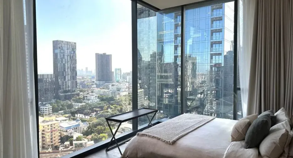 For rent and for sale 3 bedrooms condo in Khlong Toei, Bangkok