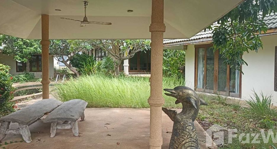 For sale 4 bedrooms villa in Ko Samui, Surat Thani