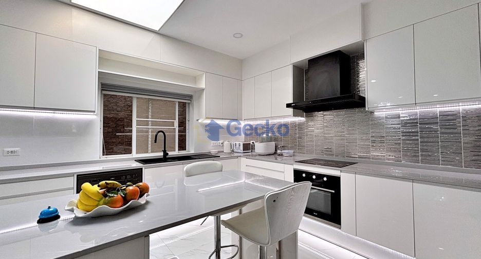 For sale 3 bedrooms house in Bang Lamung, Chonburi