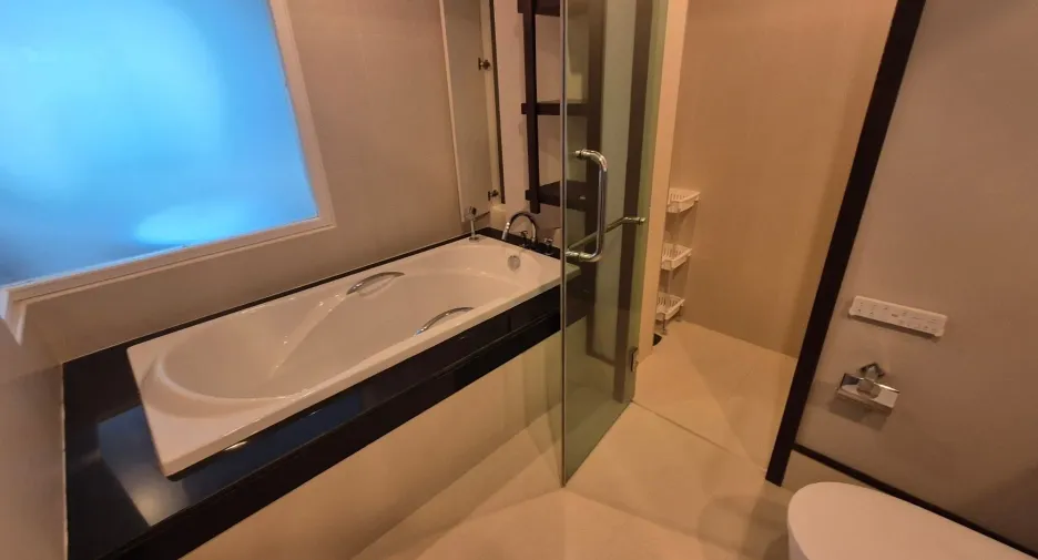For rent 2 bedrooms condo in Mueang Chiang Mai, Chiang Mai