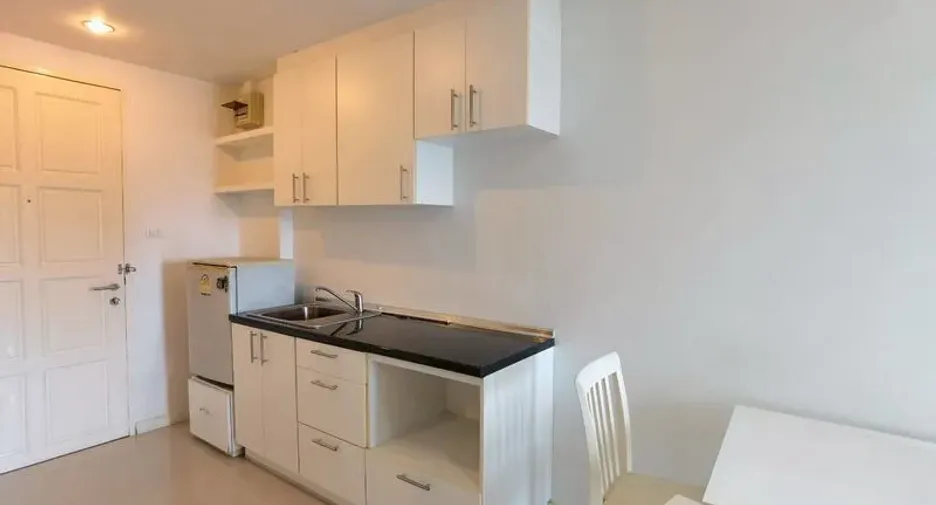 À vendre 1 chambre condo à San Sai, Chiang Mai