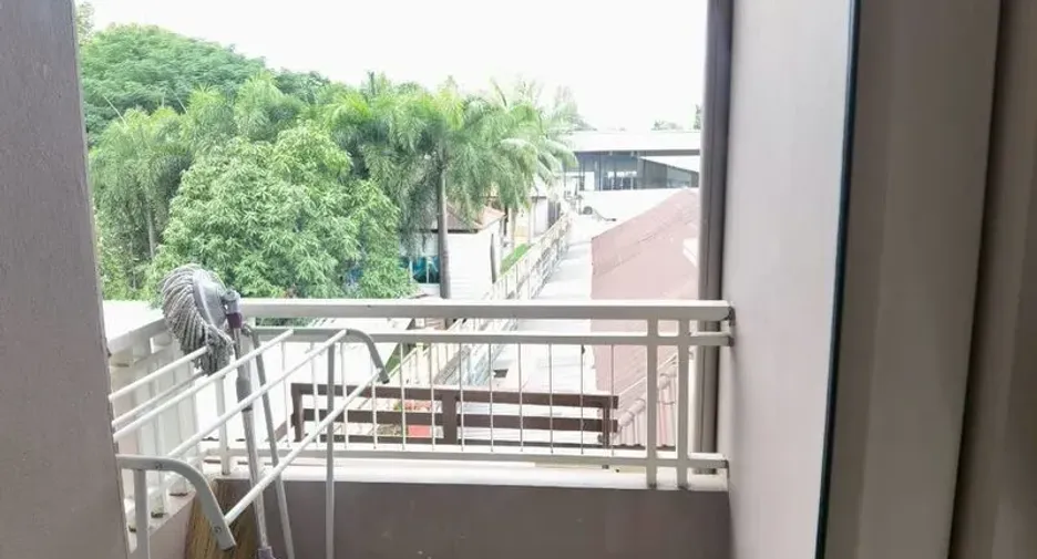 À vendre 1 chambre condo à San Sai, Chiang Mai