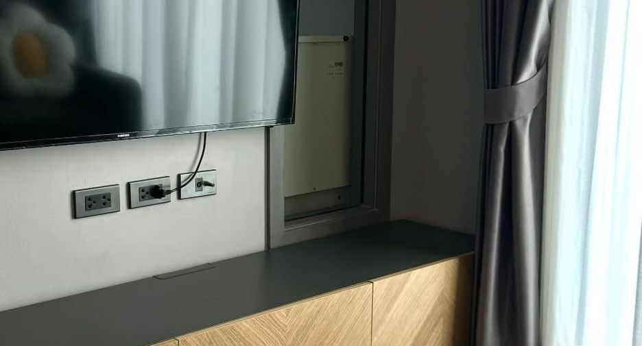 For rent 1 bed condo in Watthana, Bangkok