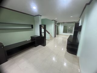 For Rent 2 Bedroom Townhouse In Bang Lamung, Chonburi