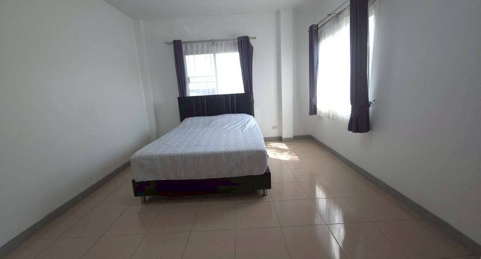 Villa zum Kauf mit 3 Zimmer in Bang Lamung, Chonburi