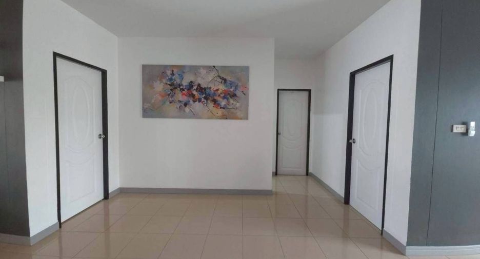 Villa zum Kauf mit 3 Zimmer in Bang Lamung, Chonburi