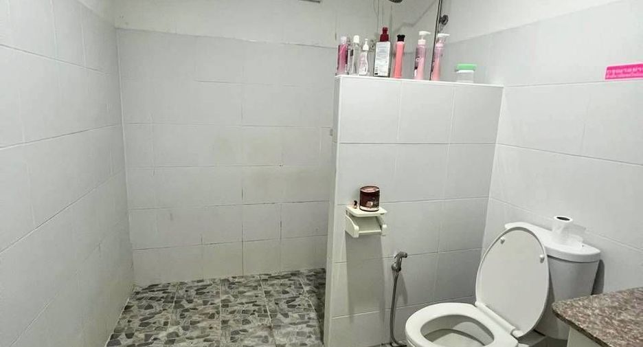 À louer 2 chambres maison à Bang Lamung, Chonburi