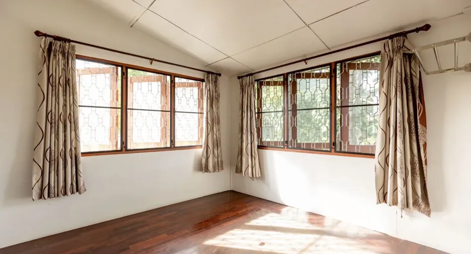 For rent 6 bedrooms house in Mueang Chiang Mai, Chiang Mai