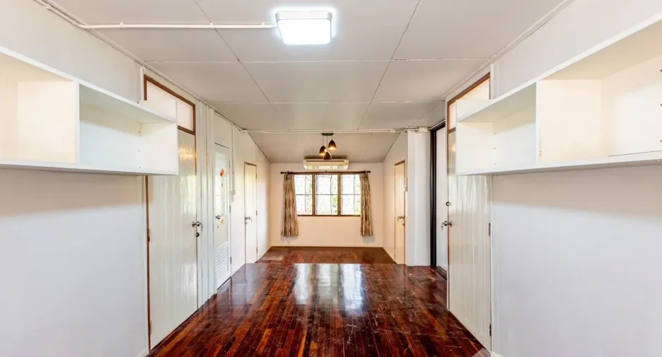 For rent 6 bedrooms house in Mueang Chiang Mai, Chiang Mai