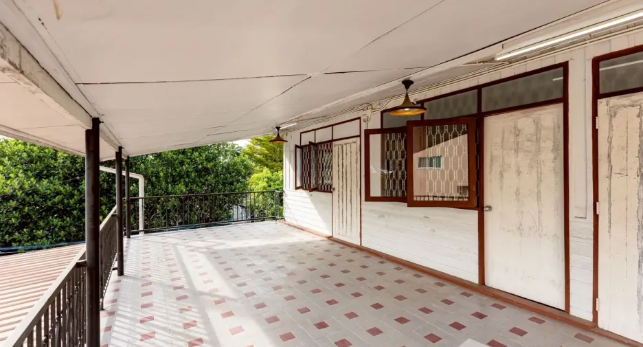 For rent 6 bedrooms house in Mueang Chiang Mai, Chiang Mai
