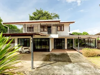 For Rent 6 Bedroom House In Mueang Chiang Mai