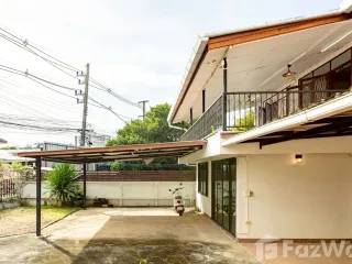 For rent 6 bedrooms house in Mueang Chiang Mai, Chiang Mai