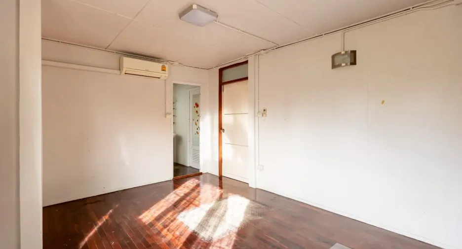 For rent 6 bedrooms house in Mueang Chiang Mai, Chiang Mai