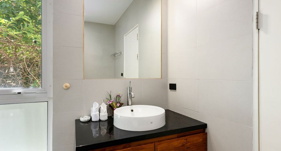 For sale 3 bedrooms apartment in Ko Samui, Surat Thani