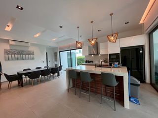 For rent 4 bedrooms villa in Hua Hin, Prachuap Khiri Khan
